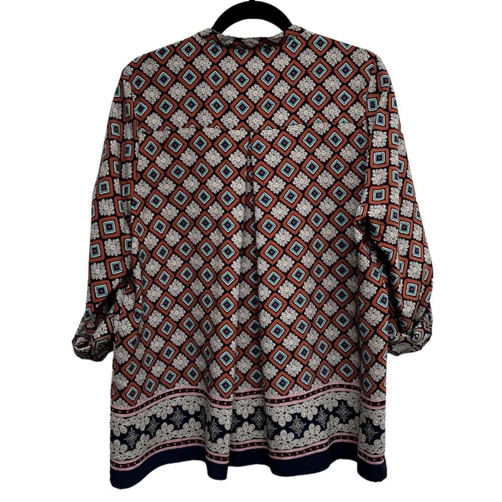 Patterned Blouse - Picture 3 of 4